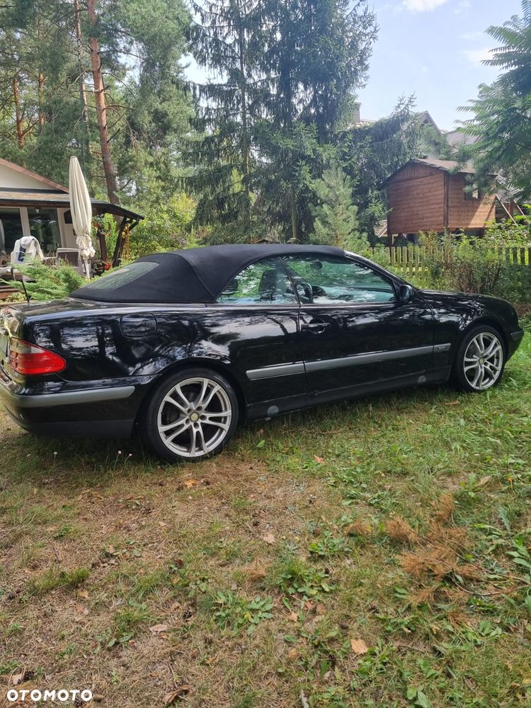 Mercedes-Benz CLK - 5