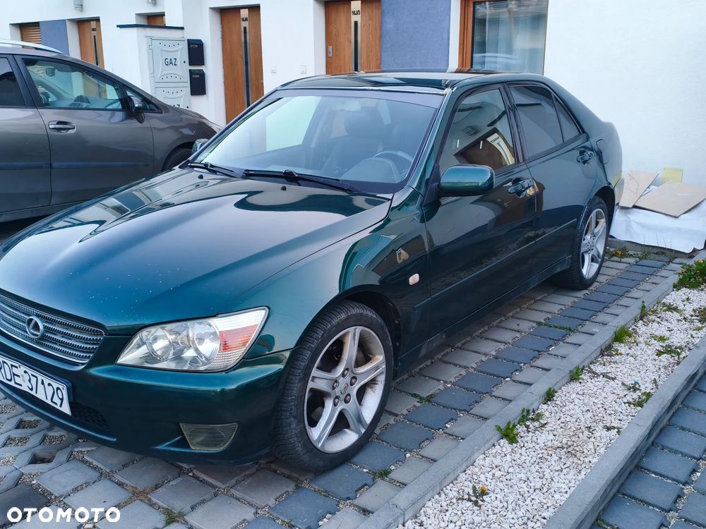 Lexus IS 200 Elegance - 1