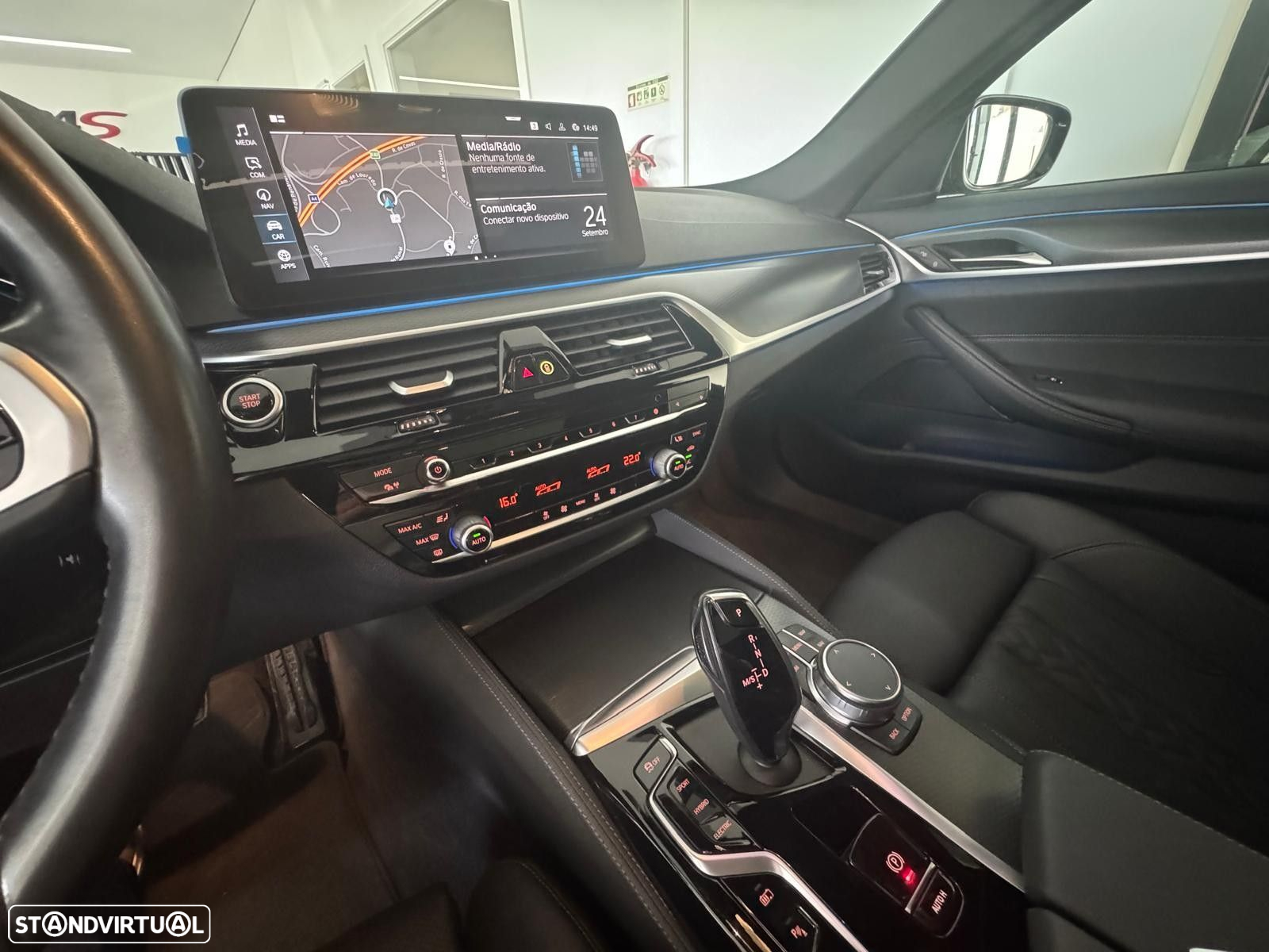 BMW 530 e Pack Desportivo M - 22