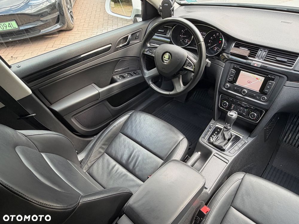 Skoda Superb 2.0 TSI L&K DSG - 23