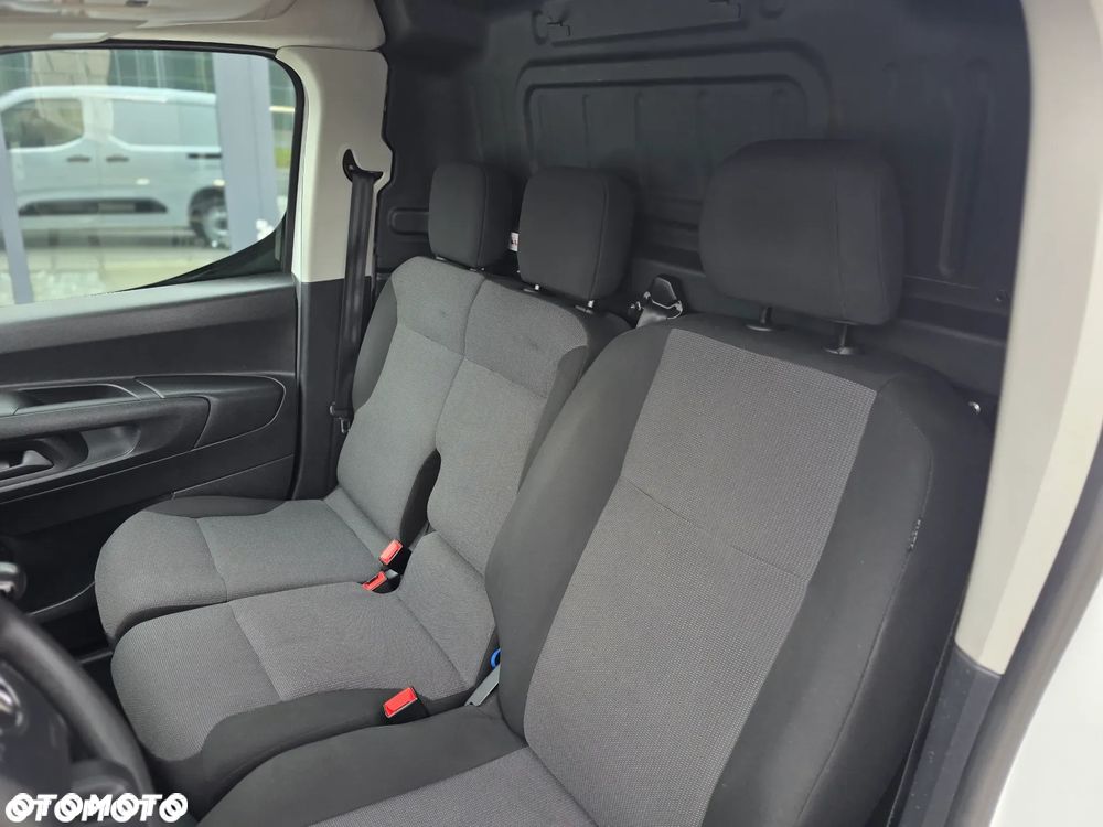 Toyota Proace City 2.0t 1.5 D-4d 100KM  Furgon Blaszak BEZWYPADKOWA z Polskiego Salonu I Pierwszy i Jedyny Właściciel I Pełna Faktura Vat 23% - 16