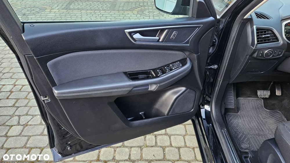 Ford S-Max 2.0 EcoBlue Titanium - 17