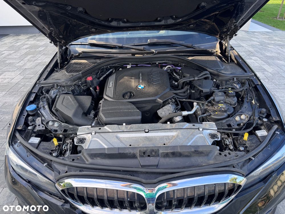 BMW Seria 3 320d xDrive M Sport - 22
