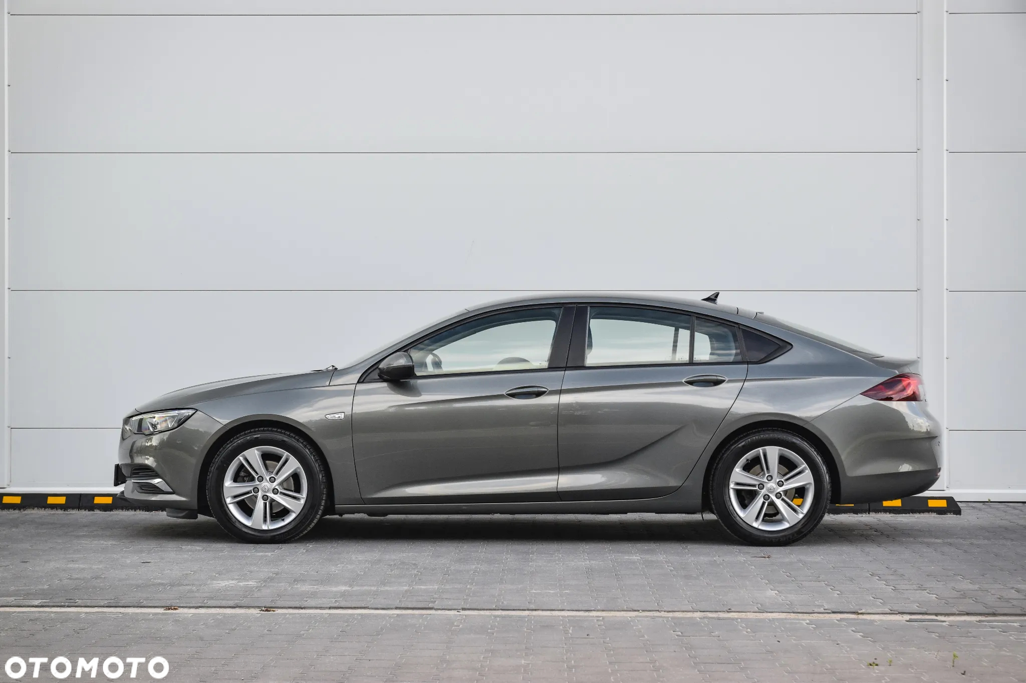 Opel Insignia 1.5 T GPF Elite S&S - 9