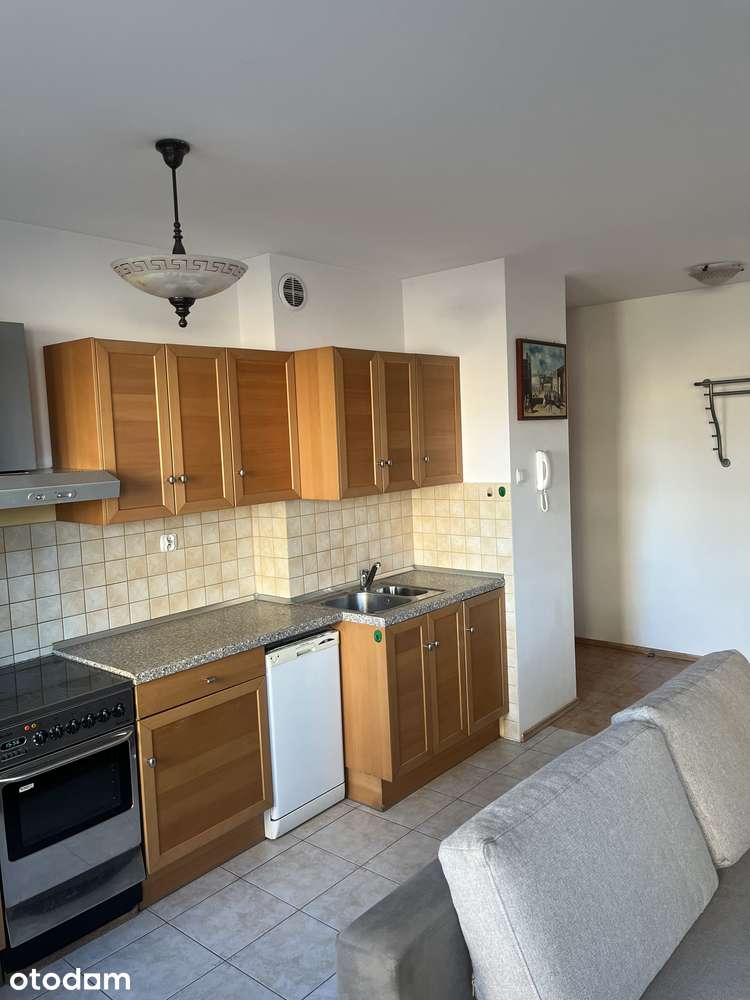 Sprzedam jasną i funkcjonalną kawalerkę 31,6 m² – Poznań, Winiary