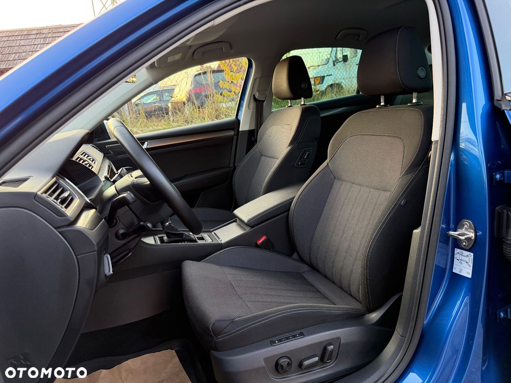 Skoda Superb 2.0 TDI SCR Style DSG - 20