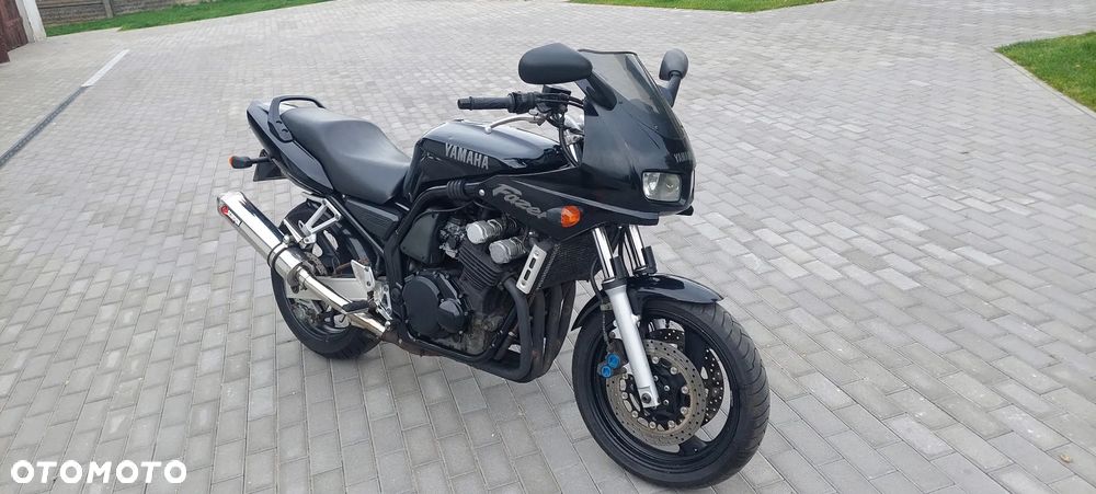 Yamaha FZS