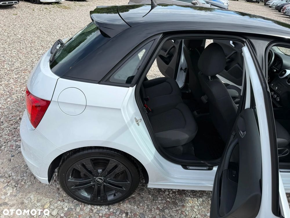 Audi A1 Sportback 1.2 TFSI S line Sportpaket - 19