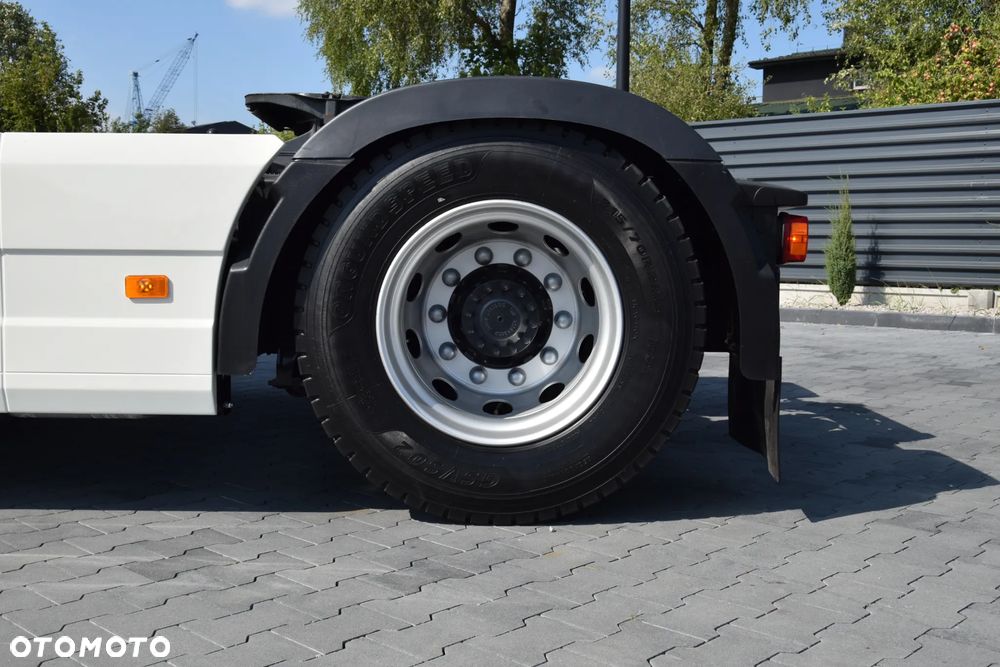 Volvo FH500 / EURO 6 / NOWY MODEL / KLIMATYZACJA POSTOJOWA / ACC / LEDY / 2 ZBIORNIKI PALIWA / FULL SPILERY / 2022 / SERWISOWANY / SPROWADZONY - 15