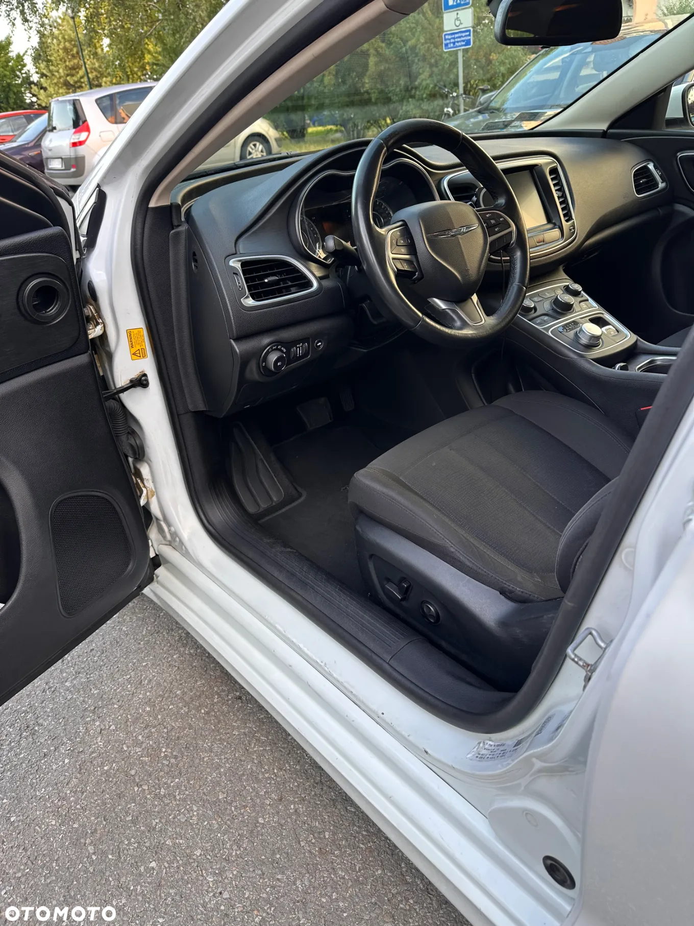 Chrysler 200 - 15