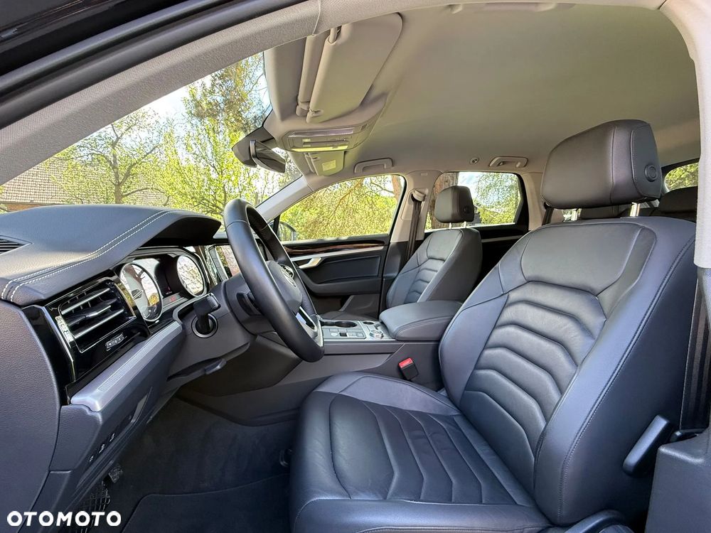 Volkswagen Touareg 3.0 V6 TDI SCR 4Mot Elegance - 16