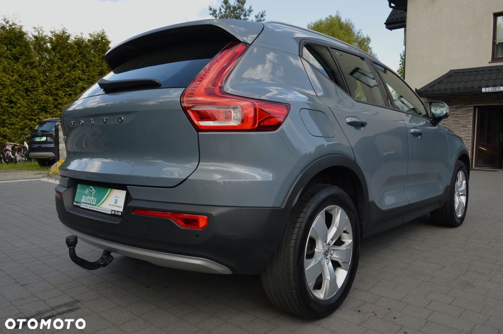Volvo XC 40 D3 AWD Geartronic Momentum Pro - 8