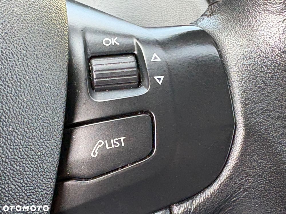 Peugeot 208 1.2 PureTech Allure - 11