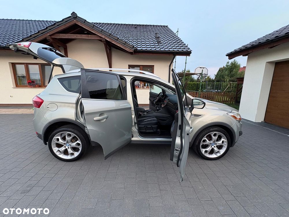 Ford Kuga 2.0 TDCi 4x4 Titanium - 16