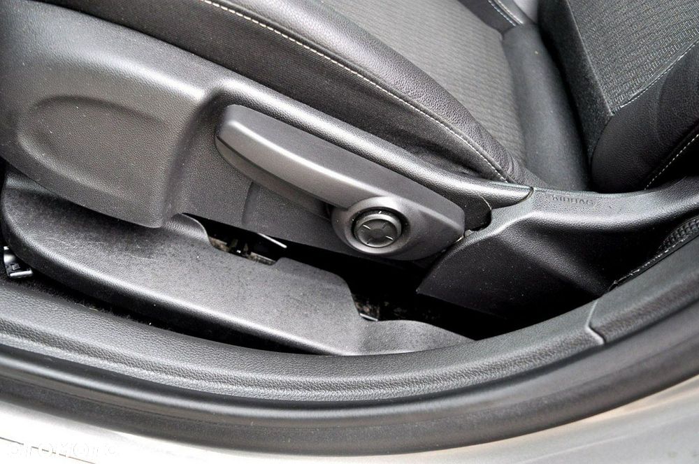 Opel Astra 1.4 Turbo Start/Stop Automatik Business - 16