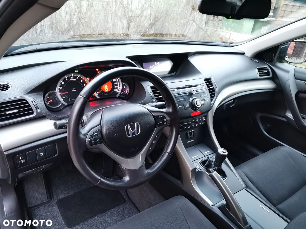 Honda Accord 2.0 Elegance - 23