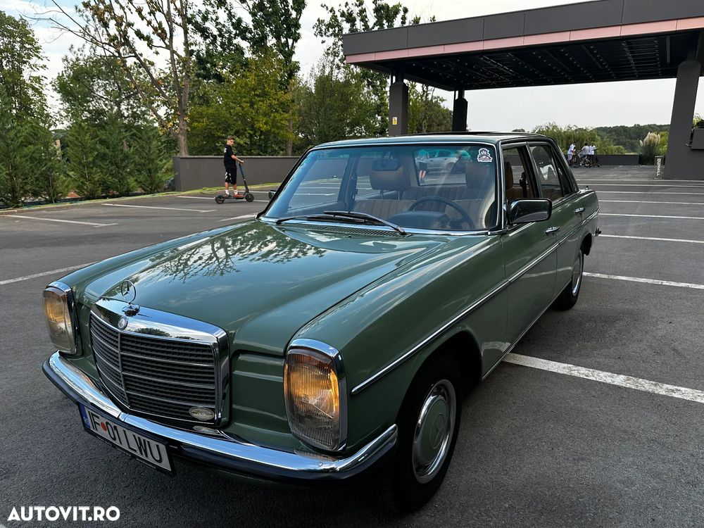 Mercedes-Benz W115 - 10