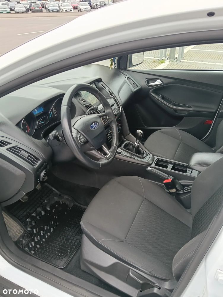 Ford Focus 1.0 EcoBoost STart-Stopp-System ACTIVE - 10