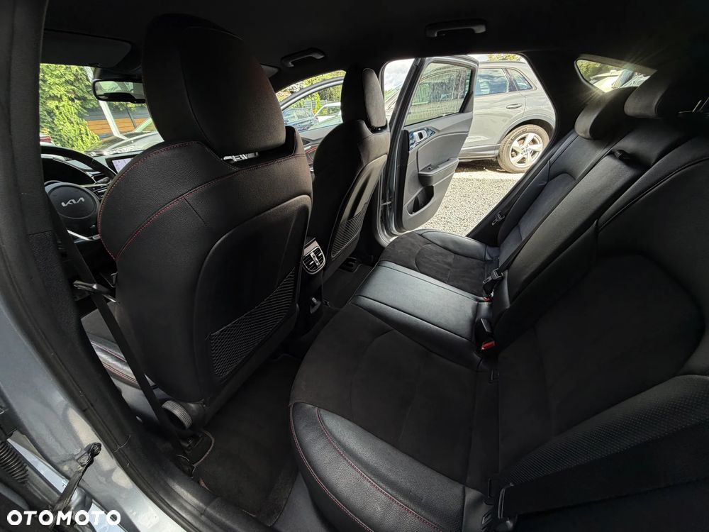 Kia ProCeed 1.6 T-GDI DCT7 OPF GT - 16