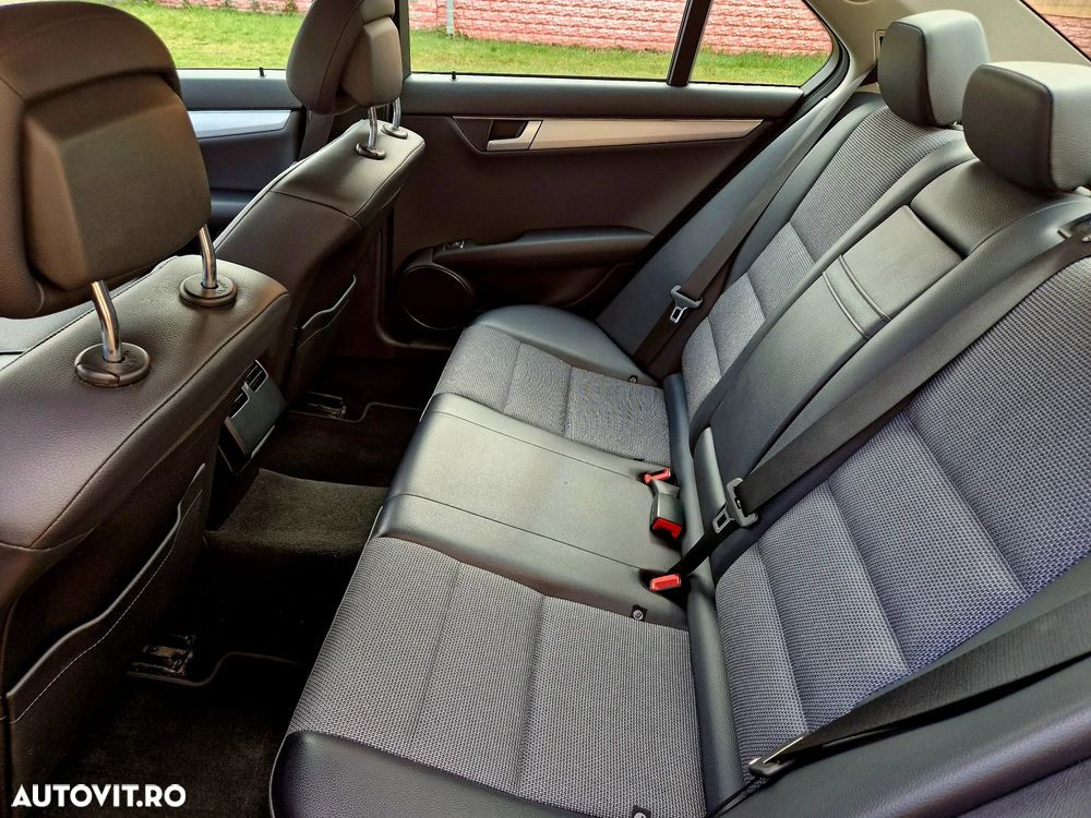 Mercedes-Benz C 180 CGI BlueEFFICIENCY Avantgarde - 12
