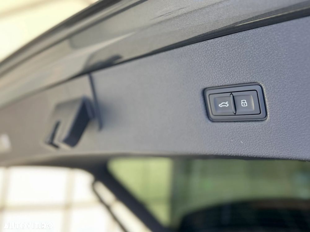 Audi Q8 SUV TFSI e quattro 290 kW tiptronic - 35