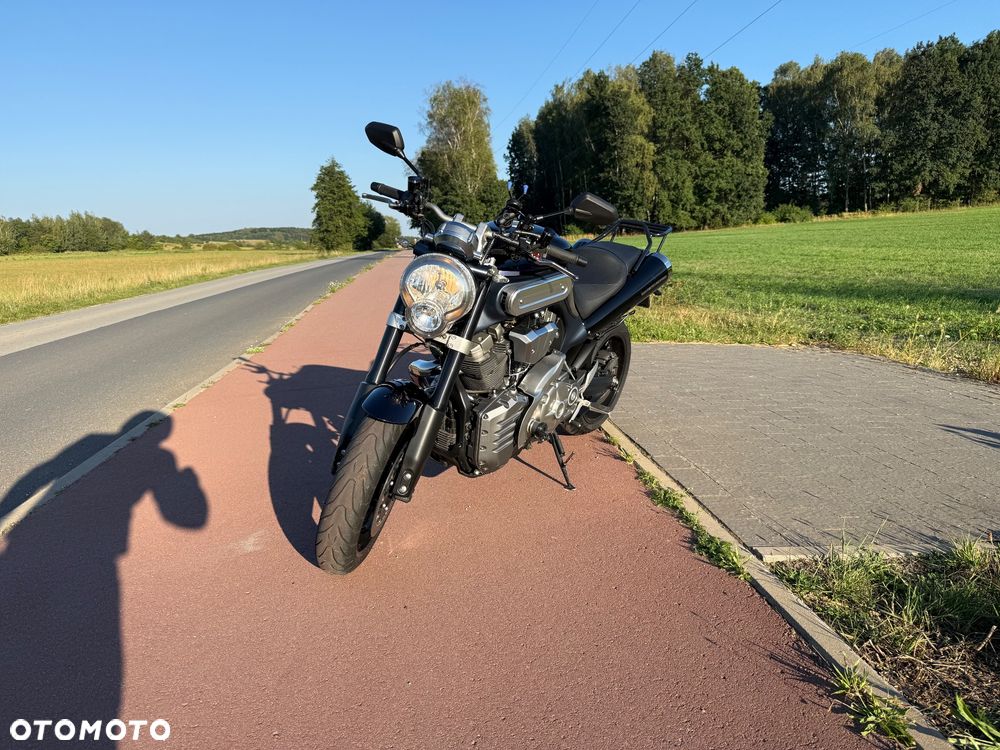 Yamaha MT - 9
