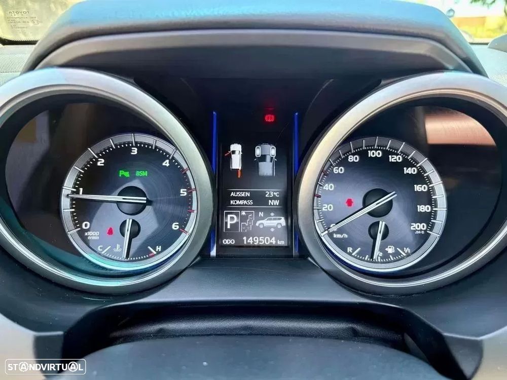 Toyota Land Cruiser 2.8 D-4D Auto Executive - 25