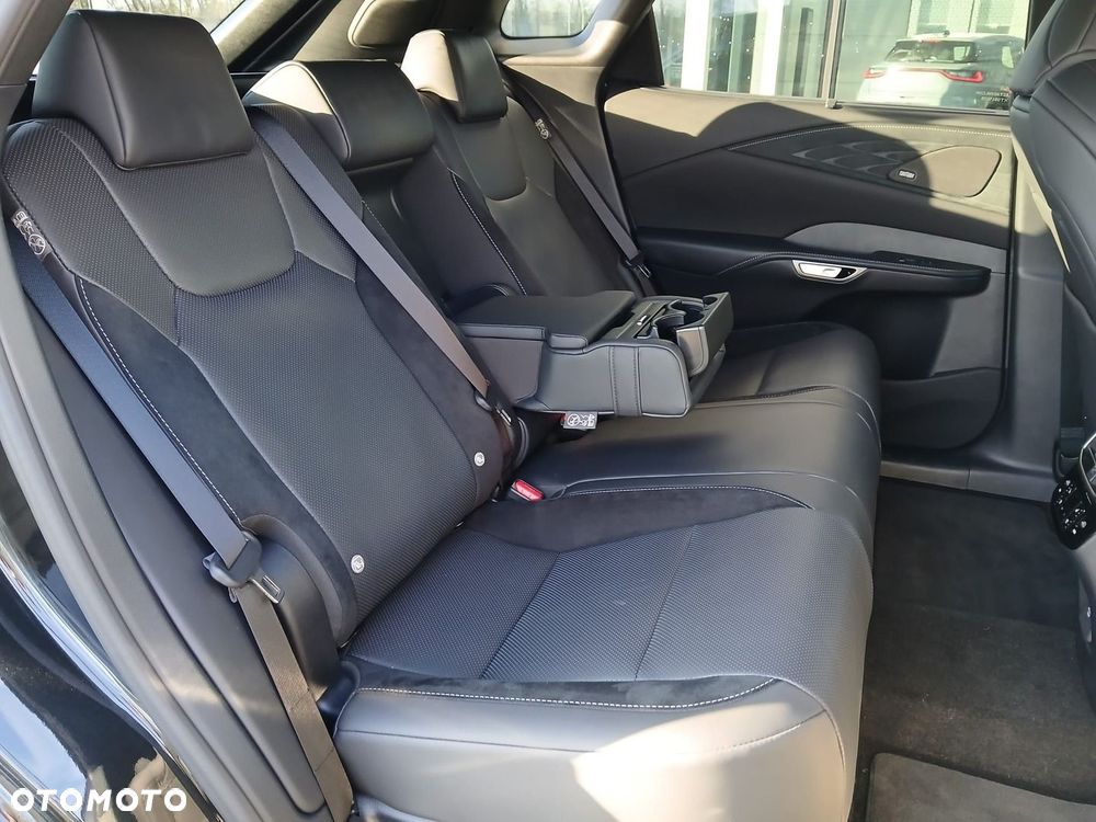 Lexus RX - 27
