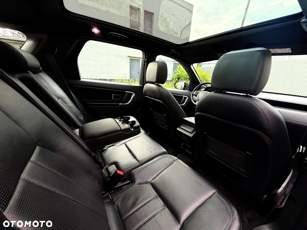 Land Rover Discovery Sport TD4 HSE Luxury - 31