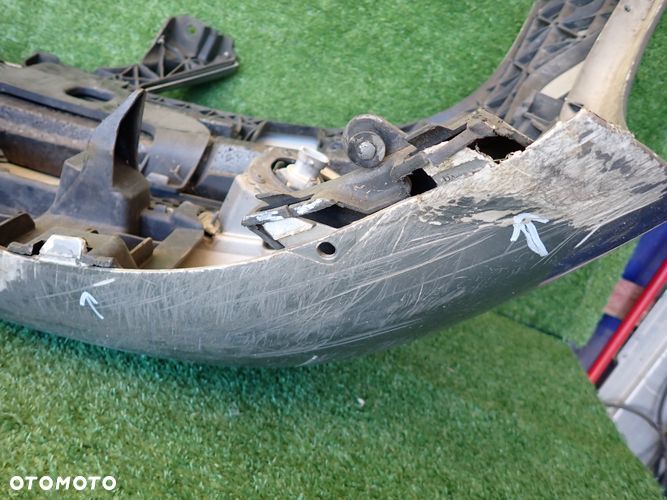 MERCEDES W204 204 C-KLASA 07-10 zderzak przedni przód - 12