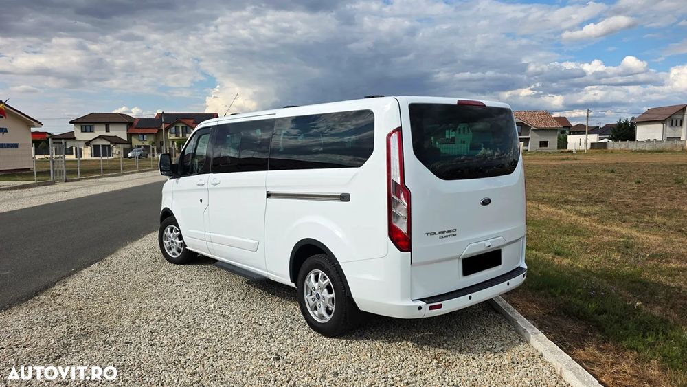 Ford Tourneo Custom - 3