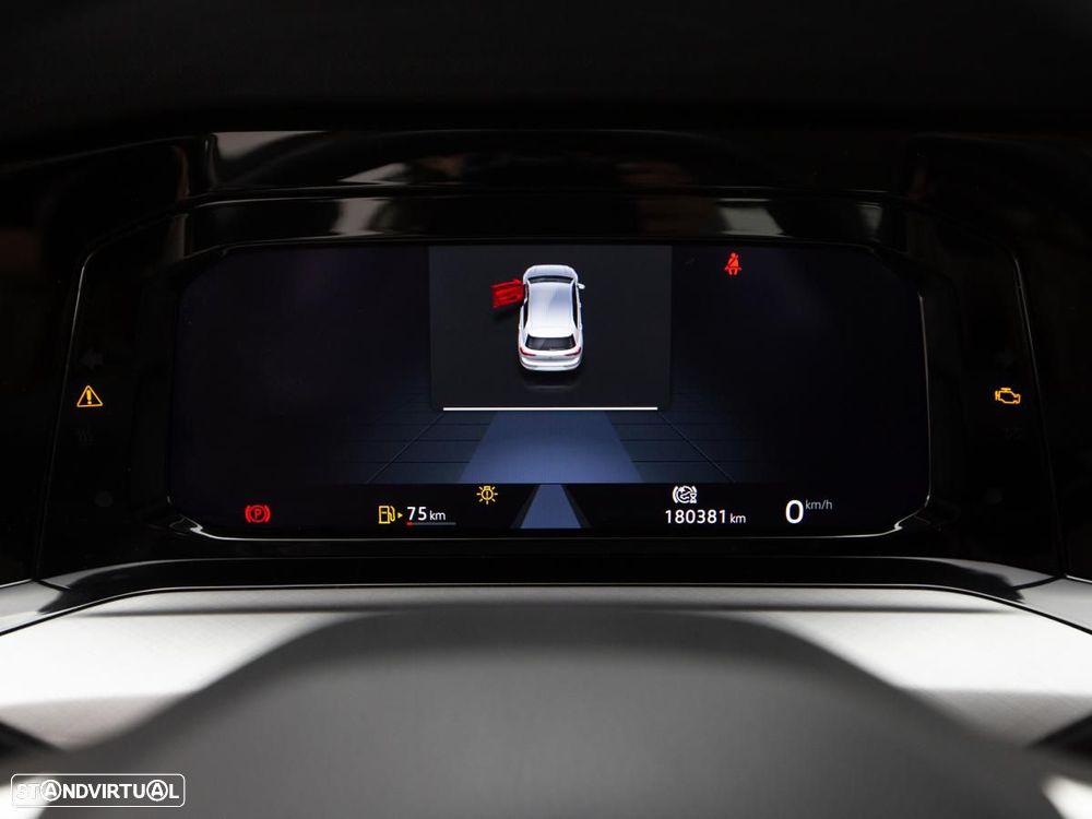 VW Golf 2.0 TDI Life - 16