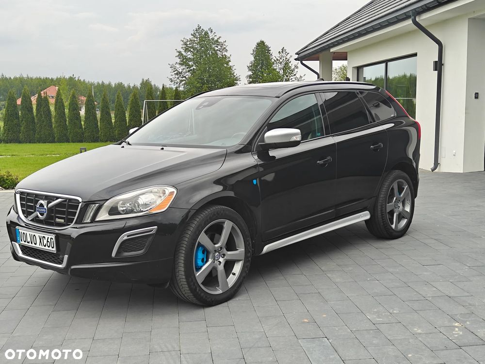 Volvo XC 60 T6 AWD R-Design - 4