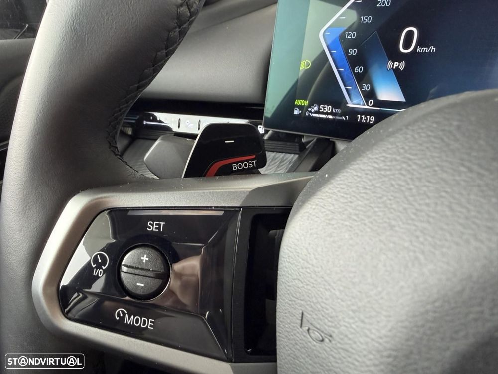 BMW 530 e Pack Desportivo M - 28