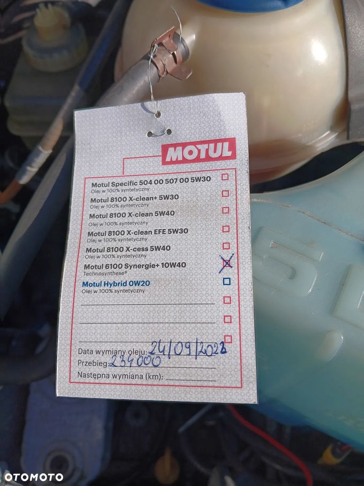 Volkswagen Passat - 8