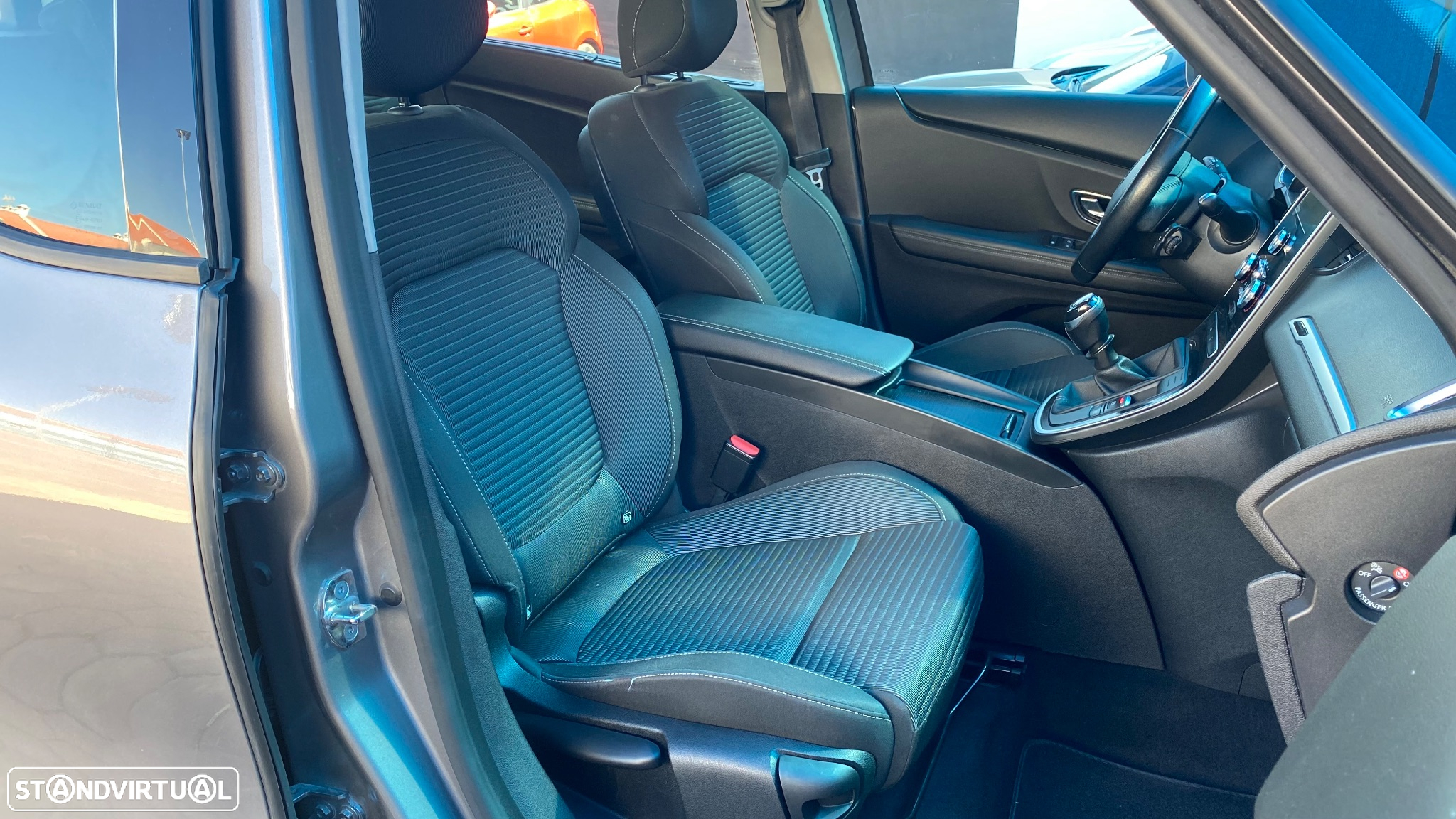 Renault Grand Scénic 1.6 dCi Intens SS - 33