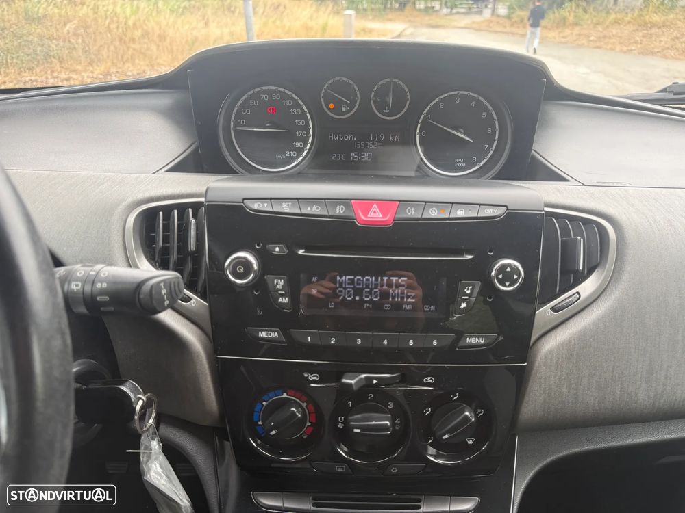 Lancia Ypsilon 1.2 S&S Gold - 20