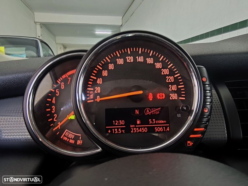 MINI 3 Portas One - 19