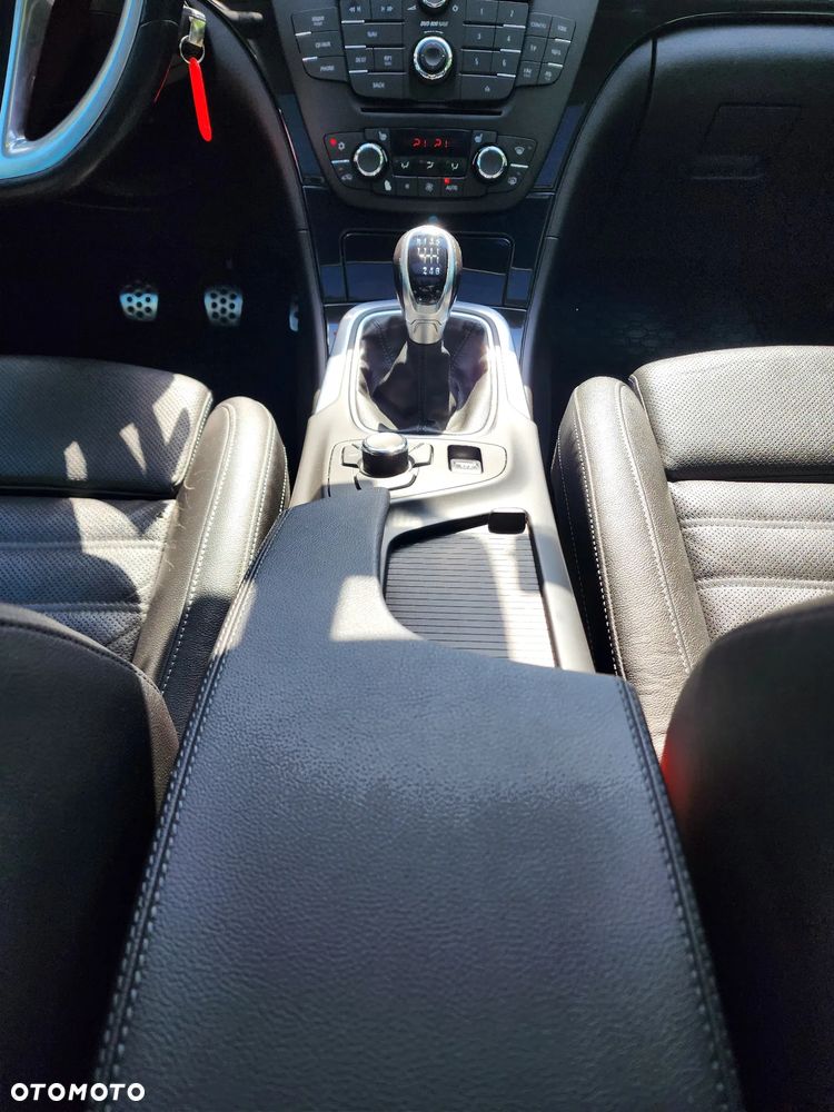 Opel Insignia 2.0 Turbo 4x4 Sport - 21