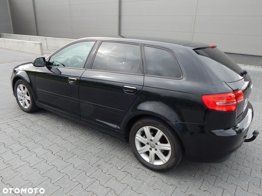 Audi A3 Sportback 1.6 TDI Attraction - 8