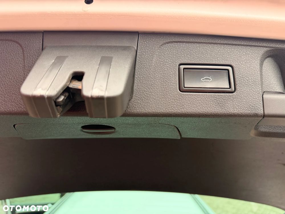 Volkswagen Passat 2.0 TDI DSG (BlueMotion Technology) Highline - 21