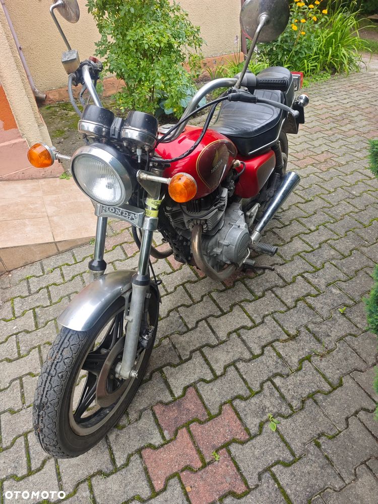 Honda CM - 2