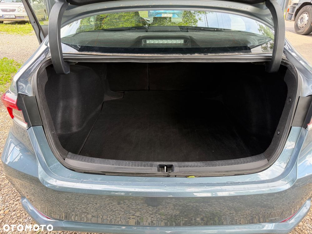 Toyota Corolla 1.8 Hybrid Comfort - 11
