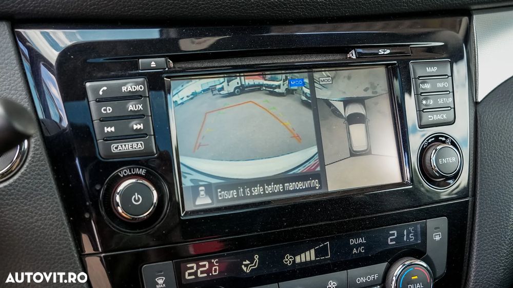 Nissan Qashqai 1.6 dCi DPF tekna - 14