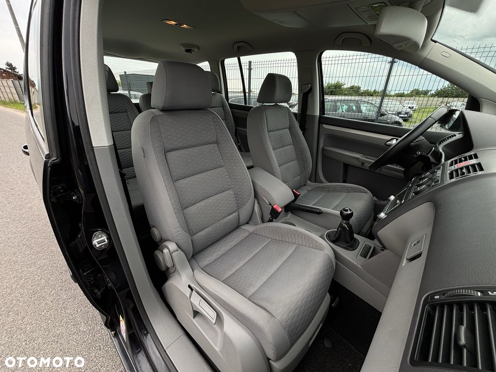 Volkswagen Touran - 7