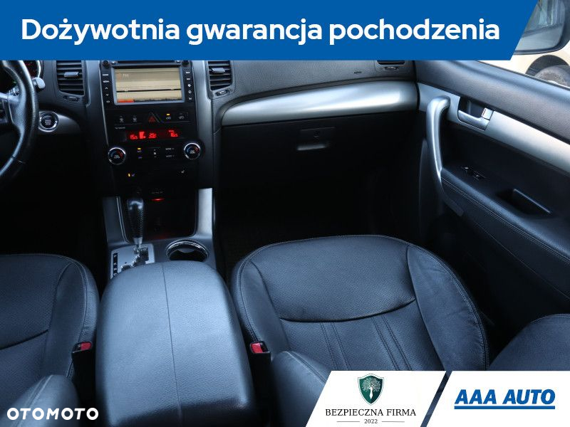 Kia Sorento - 9