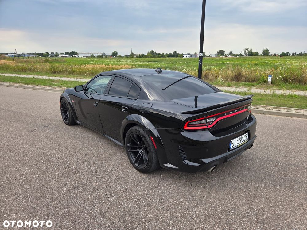 Dodge Charger 6.4 Scat Pack Widebody - 3