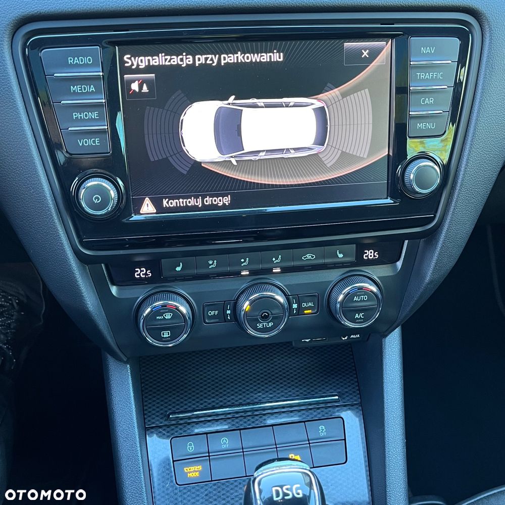Skoda Octavia 2.0 TDI DSG RS - 38
