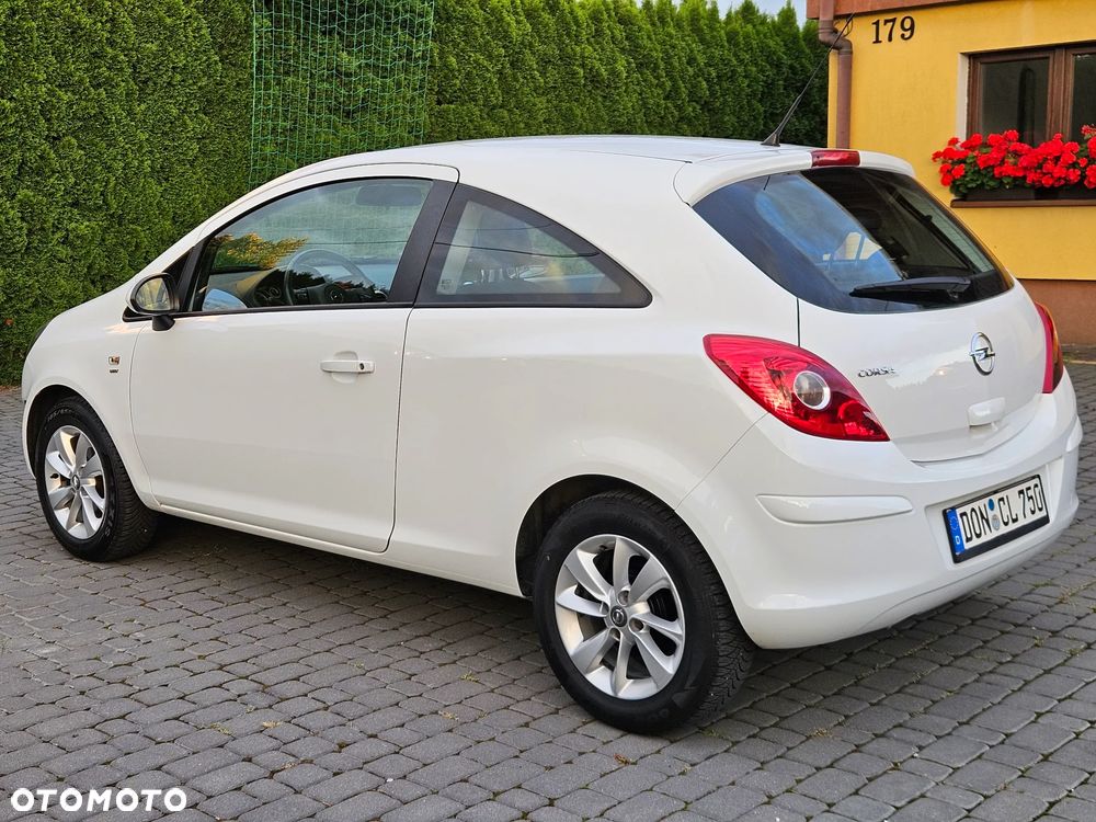 Opel Corsa 1.2 16V Energy - 3