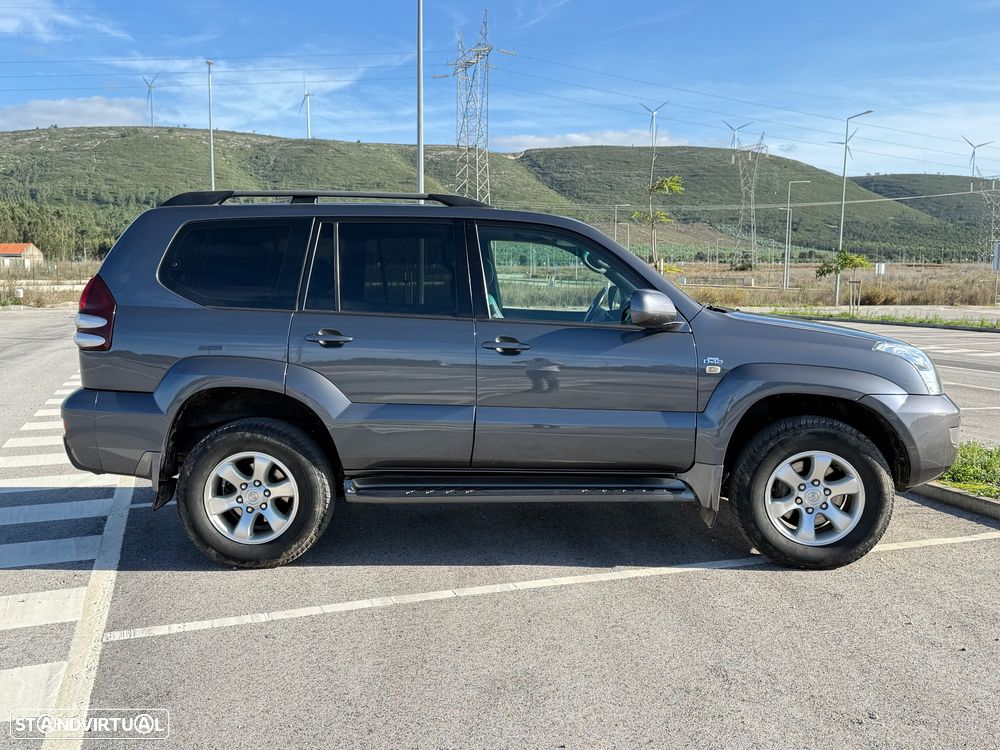 Toyota Land Cruiser D-4D Auto Executive - 4